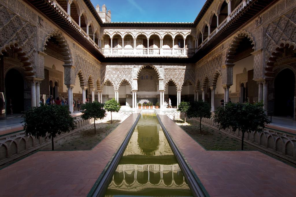 Apartamentos Mariscal Sevilla Eksteriør billede