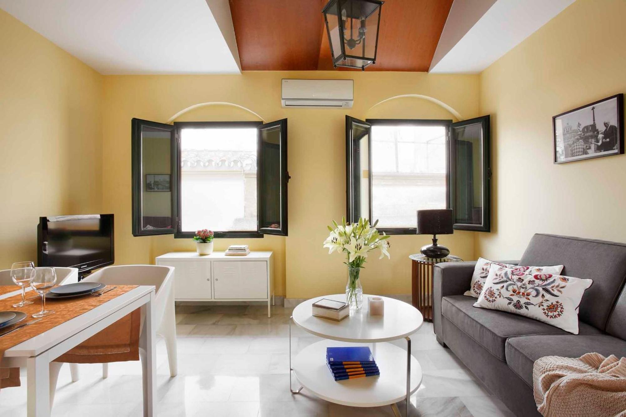 Apartamentos Mariscal Sevilla Eksteriør billede