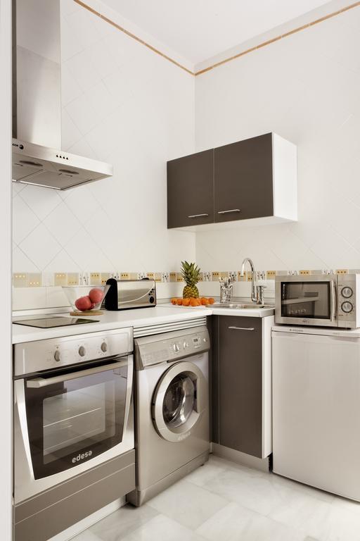 Apartamentos Mariscal Sevilla Eksteriør billede
