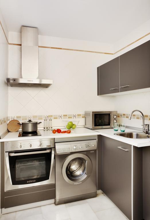 Apartamentos Mariscal Sevilla Eksteriør billede