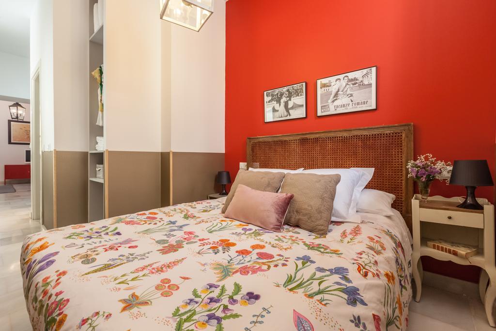 Apartamentos Mariscal Sevilla Eksteriør billede